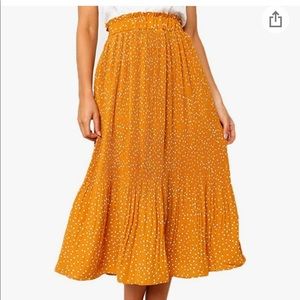Exlura High Waisted Polka Dot Pleated Skirt with Pockets.